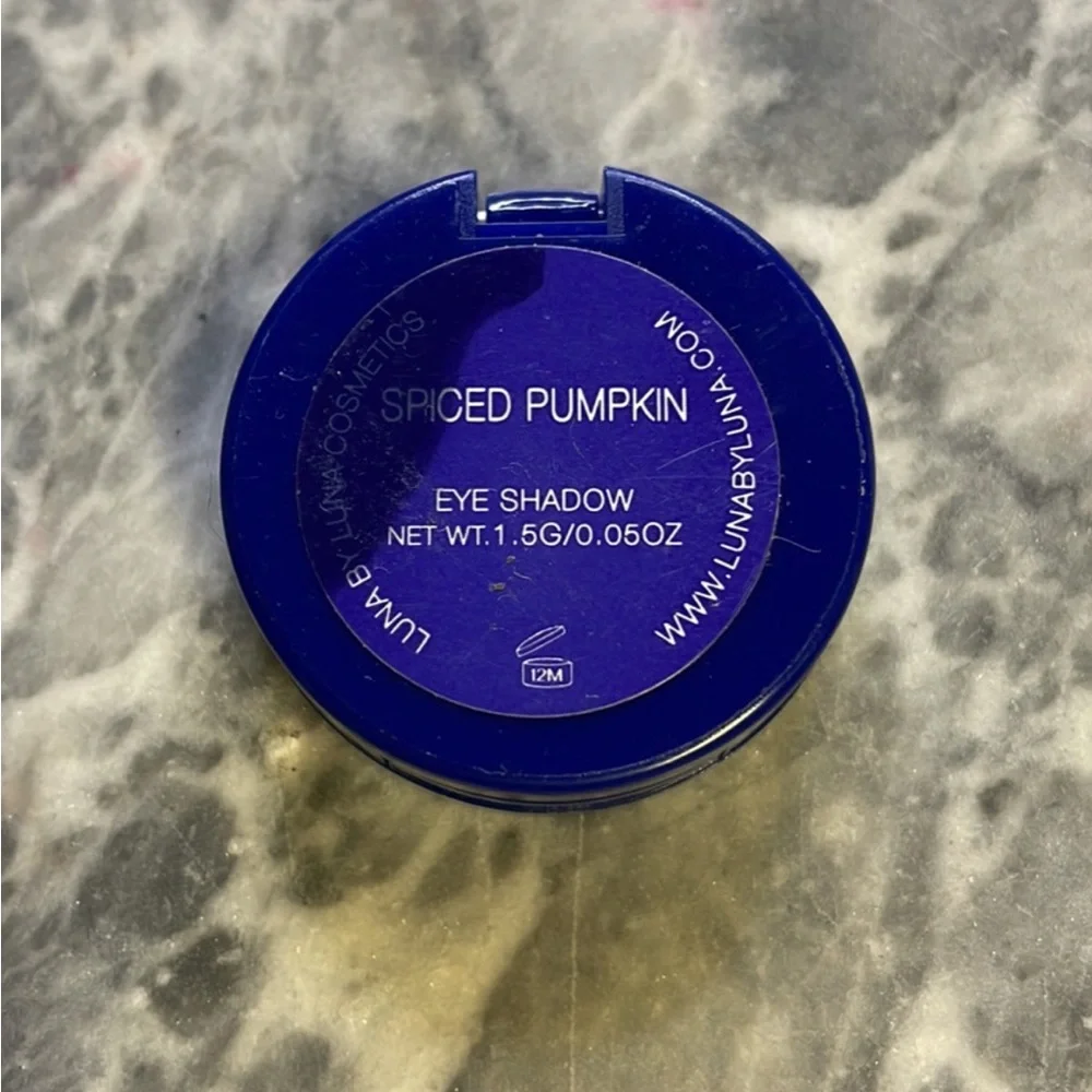 New Luna Eyeshadow‎ Spiced Cinnamon